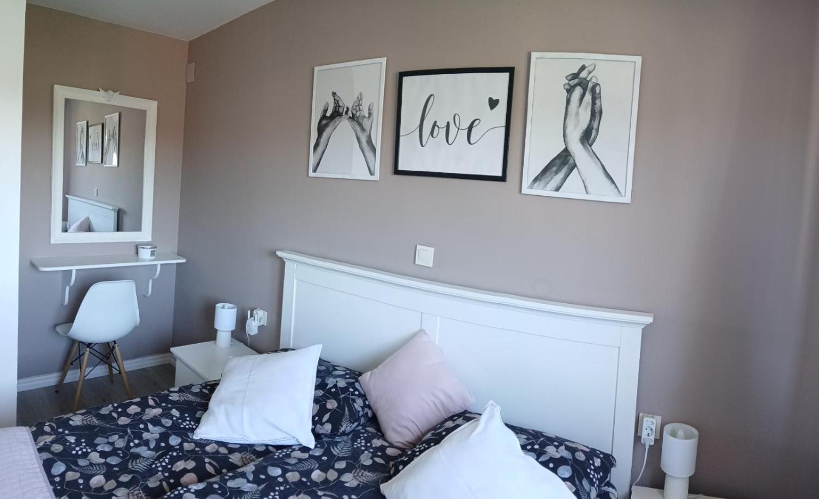 Riviera Rooms And Apartments Palit المظهر الخارجي الصورة